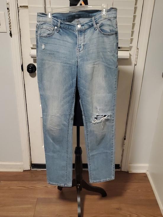 Old Navy Denim - Old Navy Light Blue Distressed Straight-Leg Jeans